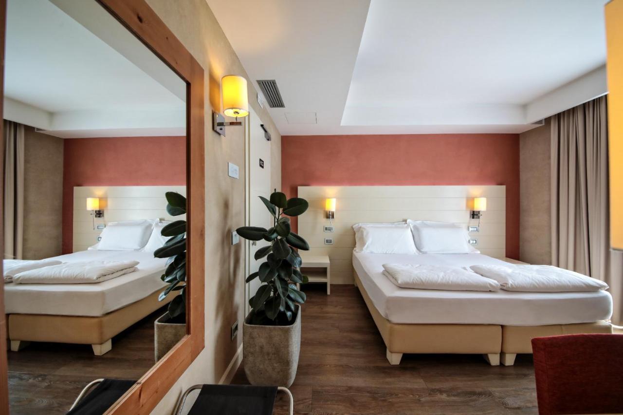 H2O Rooms Moniga del Garda Extérieur photo